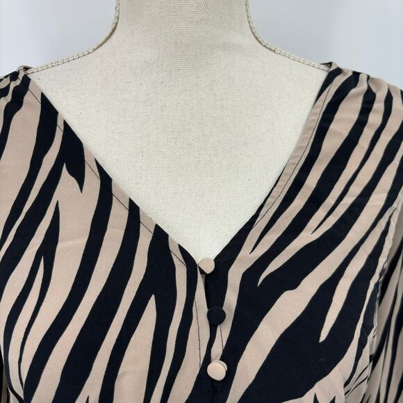 Sanctuary Zebra Print Peplum Top Women's XS V Neck Blouse Y2K Boho Chic Party - Picture 5 of 11